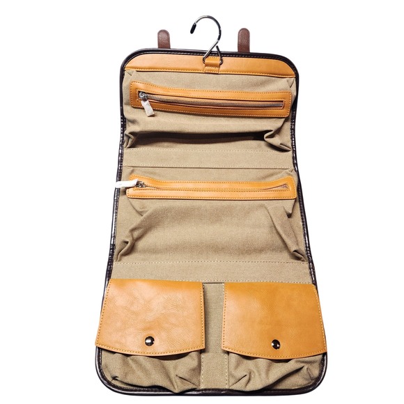 NWOT Vetelli Hanging Toiletry Bag Travel Organizer Cosmetic Makeup Brown Beige - Picture 4 of 8